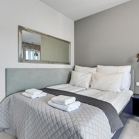 Aura Island Riverside By Downtown Apartments Danzica Esterno foto