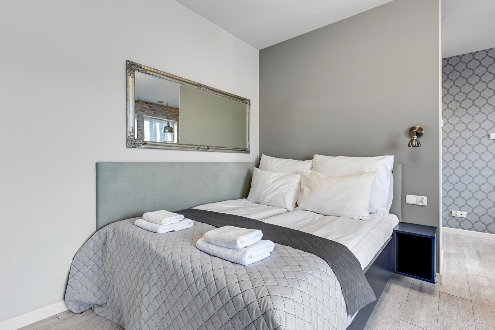 Aura Island Riverside By Downtown Apartments Danzica Esterno foto