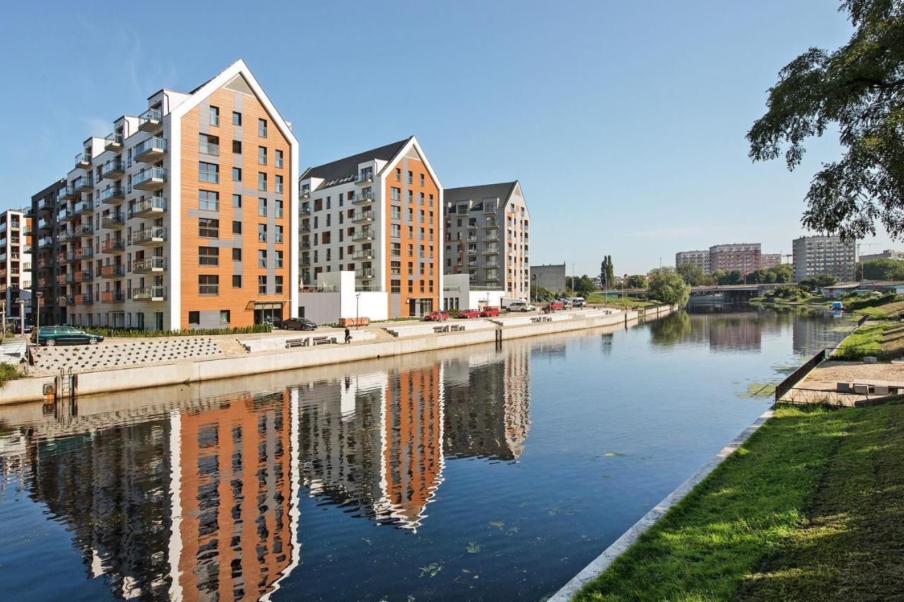 Aura Island Riverside By Downtown Apartments Danzica Esterno foto