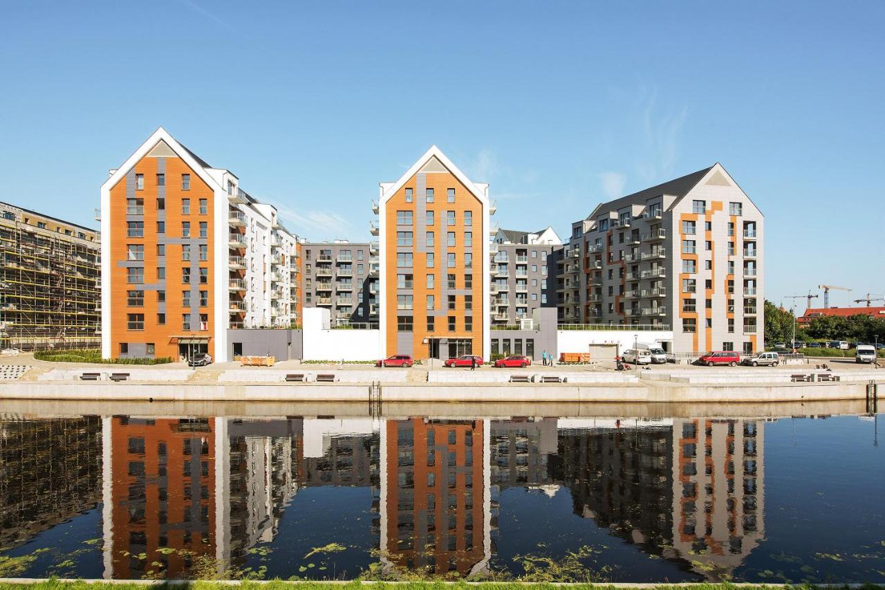 Aura Island Riverside By Downtown Apartments Danzica Esterno foto